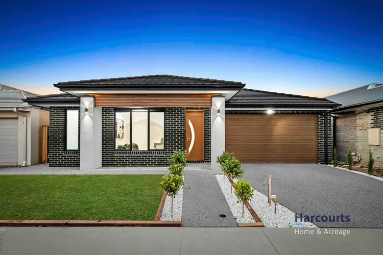 12 Adenmore Circuit, Deanside VIC 3336