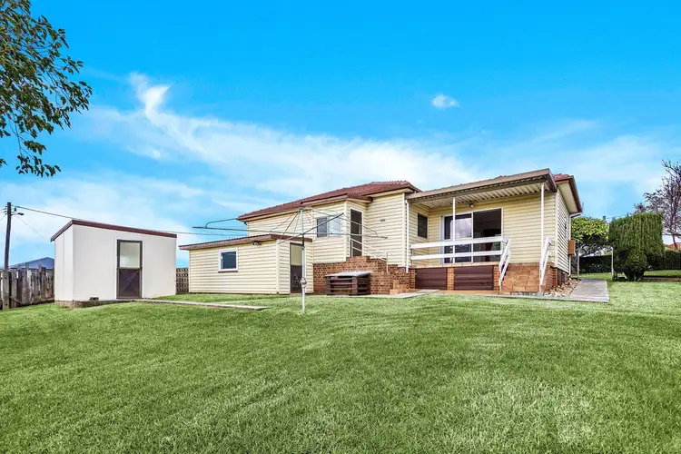 Fifth view of Homely house listing, 8 Trevor Avenue, Lake Heights NSW 2502