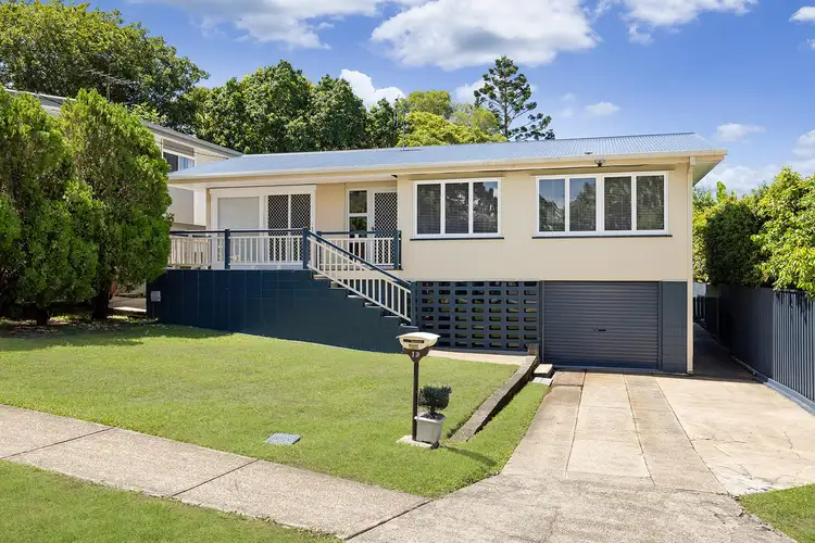 19 Shirley Street, Southport QLD 4215