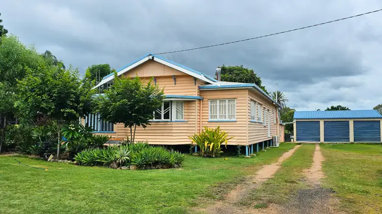 21 Simon Street, Gayndah QLD 4625