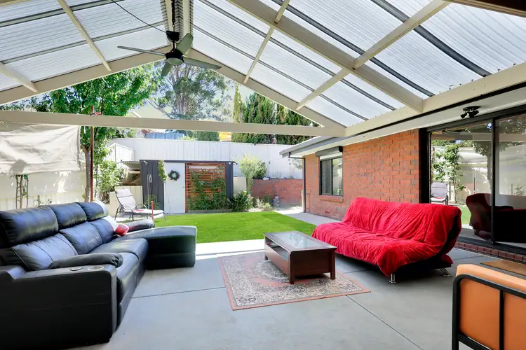 30 Gaylard Cresent, Redwood Park SA 5097