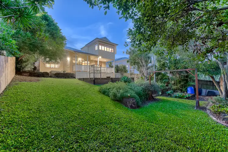 11 Crescent Road, Kelvin Grove QLD 4059