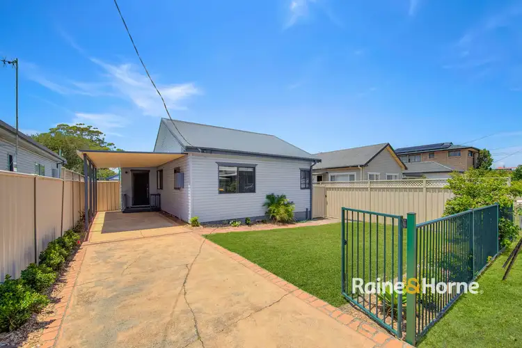 62 Barrenjoey Road, Ettalong Beach NSW 2257