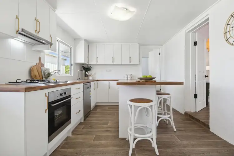 Fourth view of Homely house listing, 8 Kinghorne Street, Goulburn NSW 2580