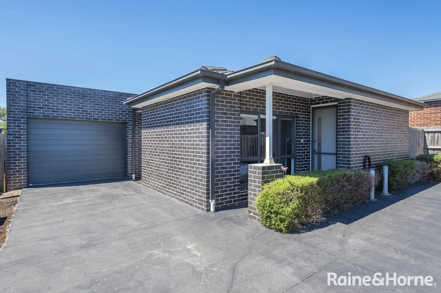 Main view of Homely unit listing, Unit 6/33 Calthorpe Street, Gisborne VIC 3437