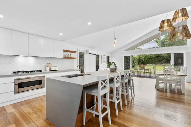 16 Carlyon Street, Killarney Vale NSW 2261
