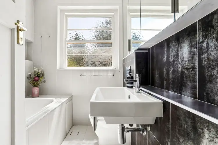 Sixth view of Homely apartment listing, 7/2B Penkivil Street, Bondi NSW 2026