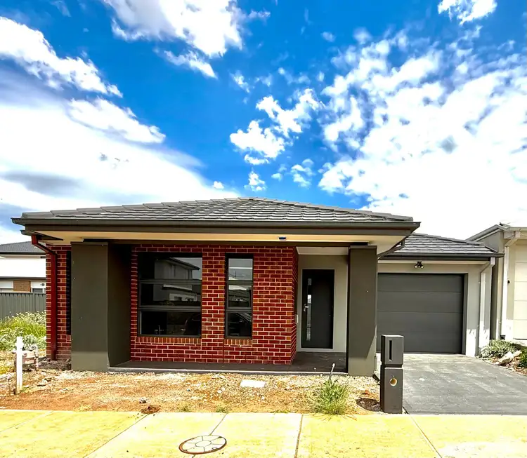 104 Madeira Drive, Truganina VIC 3029