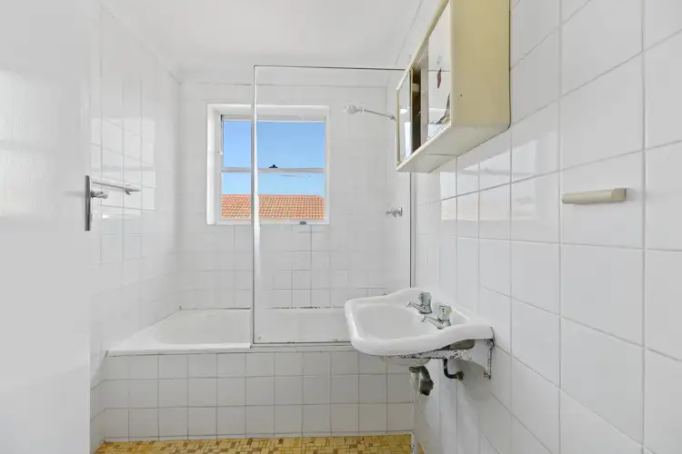 Third view of Homely apartment listing, 6/100 Warners Avenue, Bondi NSW 2026