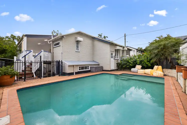7 Goldsworthy Avenue