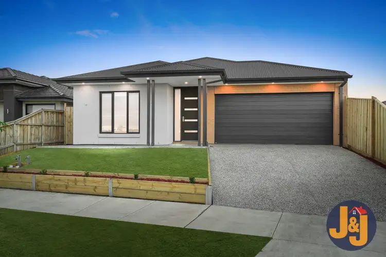 Second view of Homely house listing, 7 Cadnam Close, Donnybrook VIC 3064