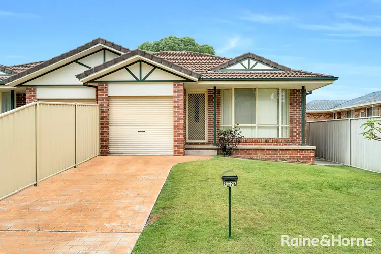 24 Waratah Avenue
