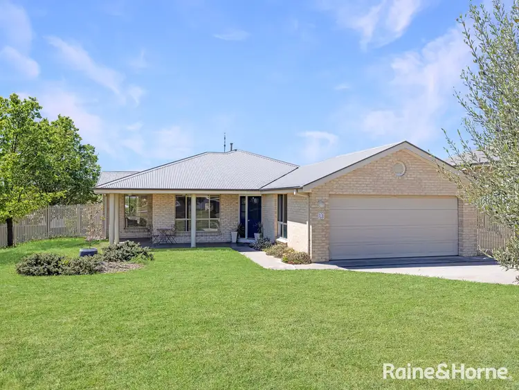 13 Quinn Court, Llanarth NSW 2795