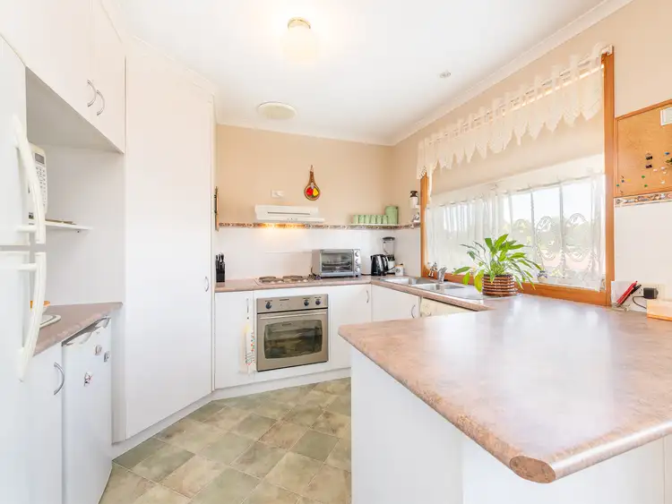 Sixth view of Homely house listing, 8 Kingfisher Street, Kingston TAS 7050