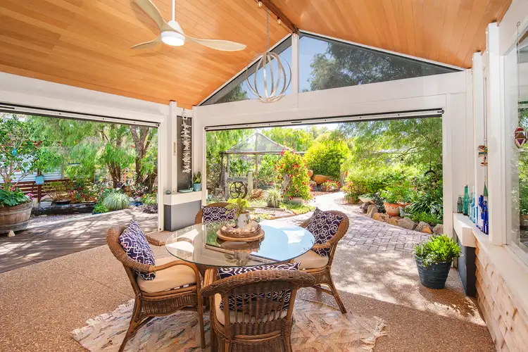 9 Dempster Drive