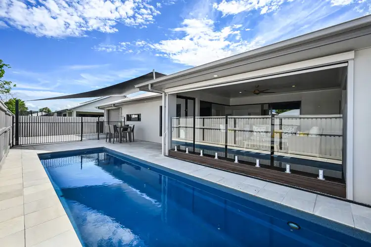 11 Nikao Street, Burdell QLD 4818