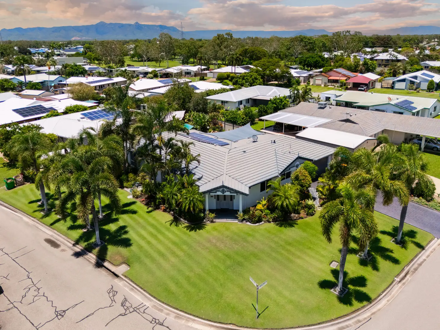Main view of Homely house listing, 30 Warland, Kirwan QLD 4817
