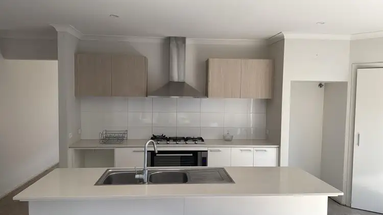 Second view of Homely house listing, 6 Daybreak Vista, Craigieburn VIC 3064