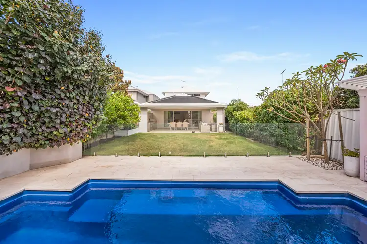 42 Ostend Road, Scarborough WA 6019