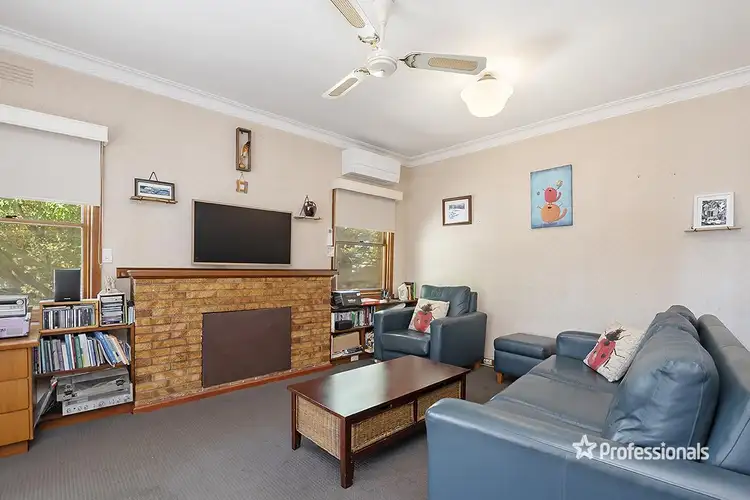 Third view of Homely house listing, 1 Shakespeare Street, Hamilton VIC 3300