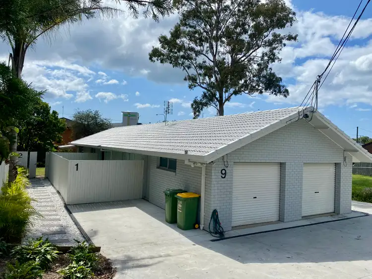 2/9 Waratah Avenue, Biggera Waters QLD 4216