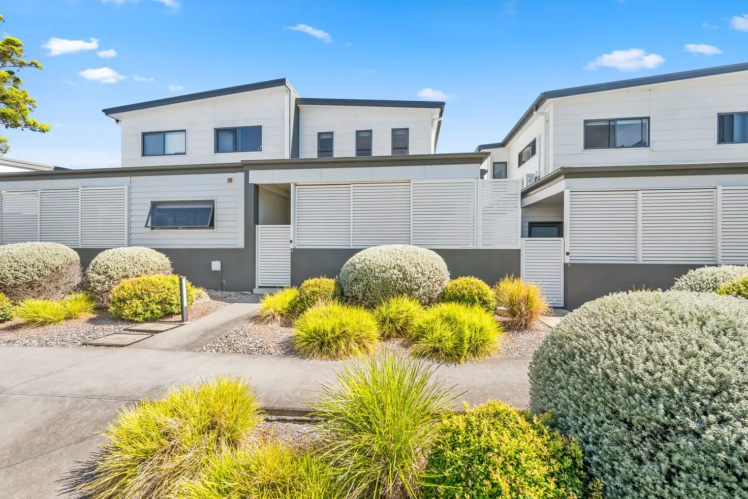 Main view of Homely townhouse listing, 4/17 Nottingham Drive, Port Macquarie NSW 2444