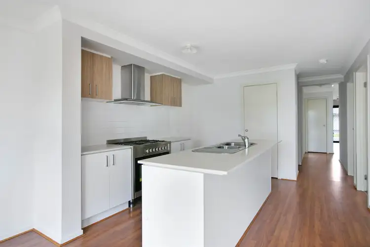 Second view of Homely house listing, 10 Blackcurrant Circuit, Mernda VIC 3754