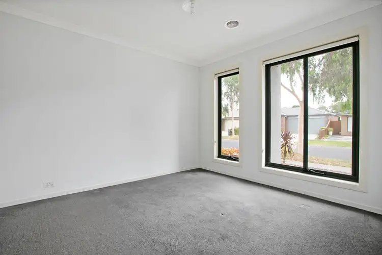 Fifth view of Homely house listing, 10 Blackcurrant Circuit, Mernda VIC 3754