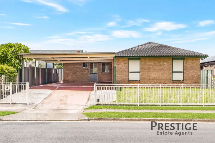 16 Lawley Street, Bossley Park NSW 2176