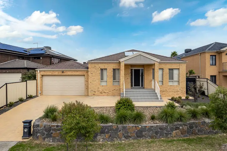 3 Bickerton Way, Roxburgh Park VIC 3064