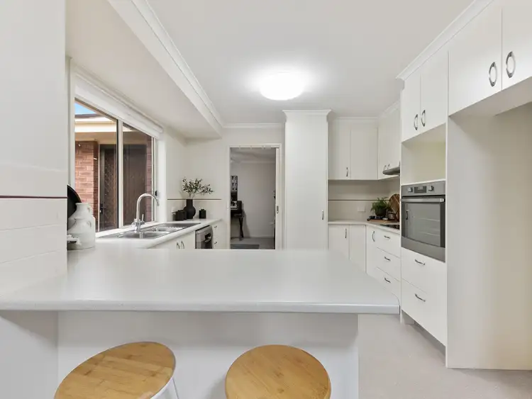 Second view of Homely retirement listing, 71 Springfield Court, West Albury NSW 2640