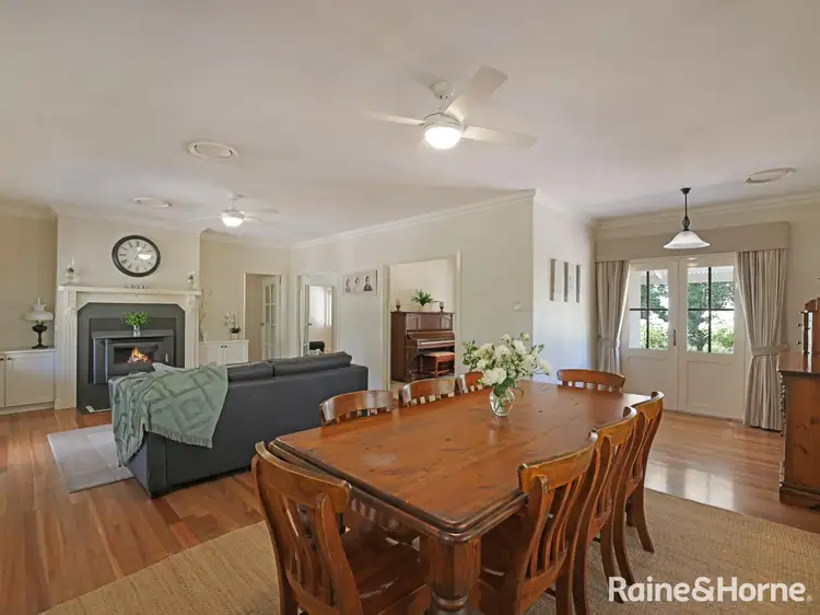 Fourth view of Homely house listing, 3 Robindale Court, Robin Hill NSW 2795