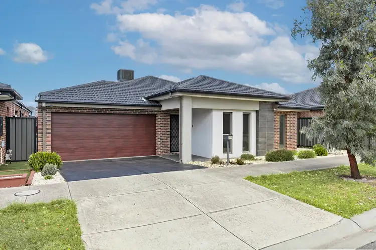 19 Bombala Crescent, Craigieburn VIC 3064