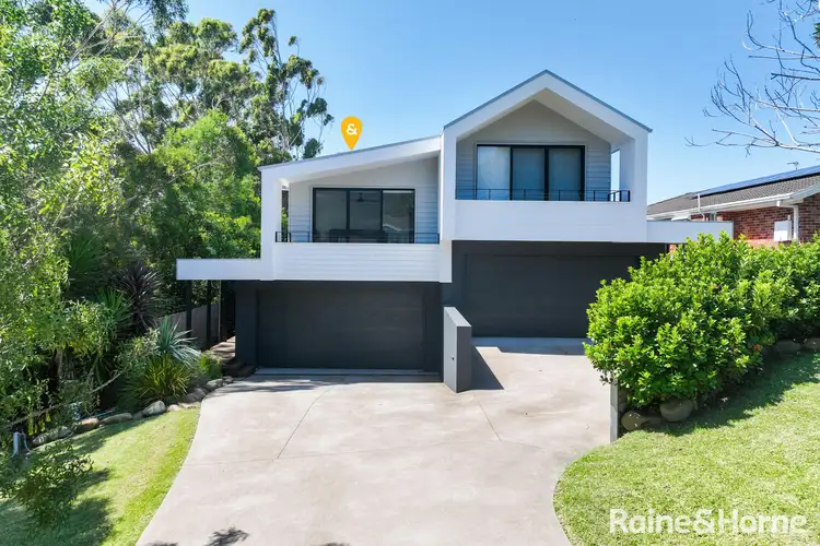 8B Woodalla Way, Narrawallee NSW 2539