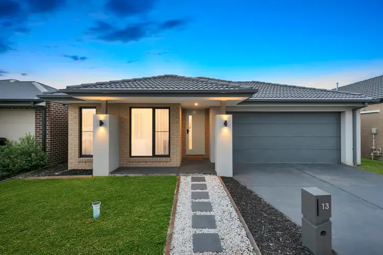 13 Akira Street, Officer VIC 3809