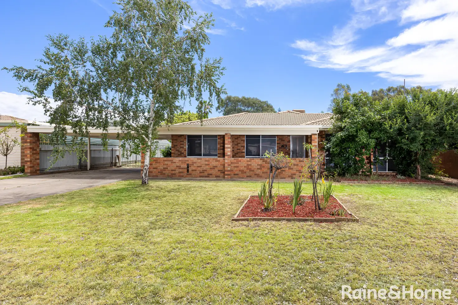 Main view of Homely house listing, 17 Karoom Drive, Glenfield Park NSW 2650