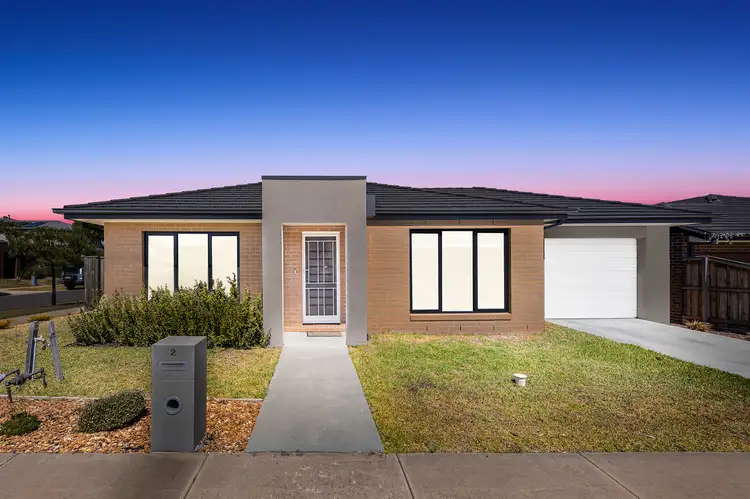 2 Tangerine Road, Manor Lakes VIC 3024