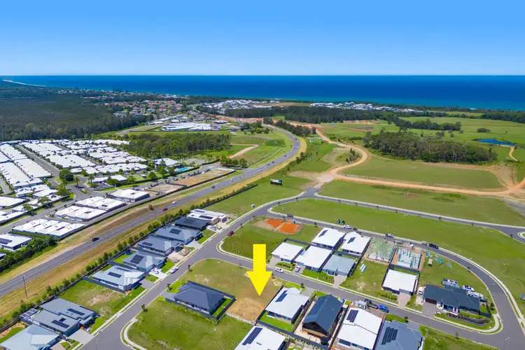 4 St John Terrace, Lake Cathie NSW 2445