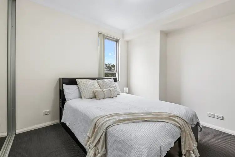 24/1 Browne Parade, Warwick Farm NSW 2170