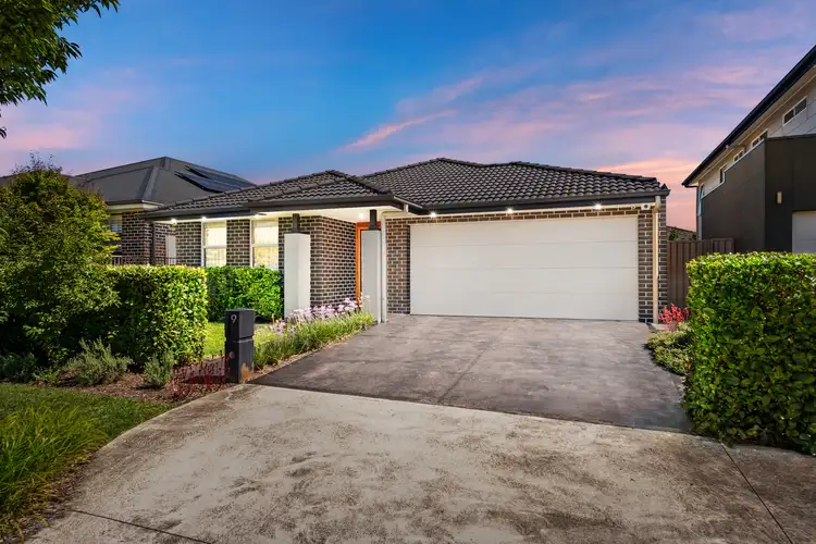 9 Koorala Gardens, Jordan Springs NSW 2747
