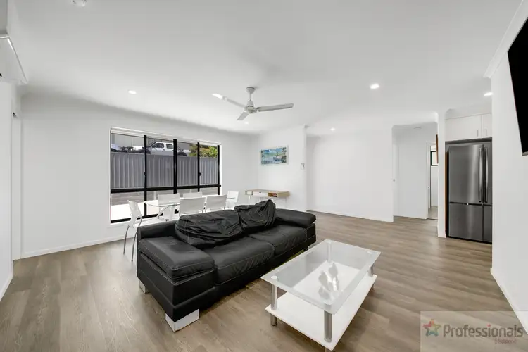 Seventh view of Homely house listing, 2 Katherine Court, New Auckland QLD 4680