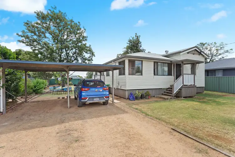 42 Cory Street, Oakey QLD 4401