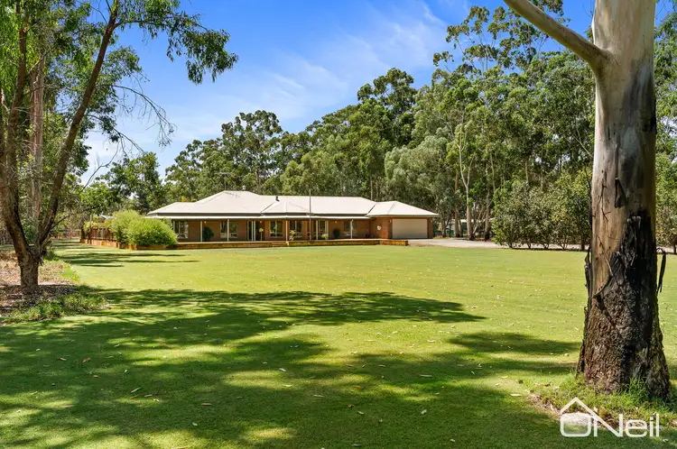 11 Lorenz Way, Oakford WA 6121