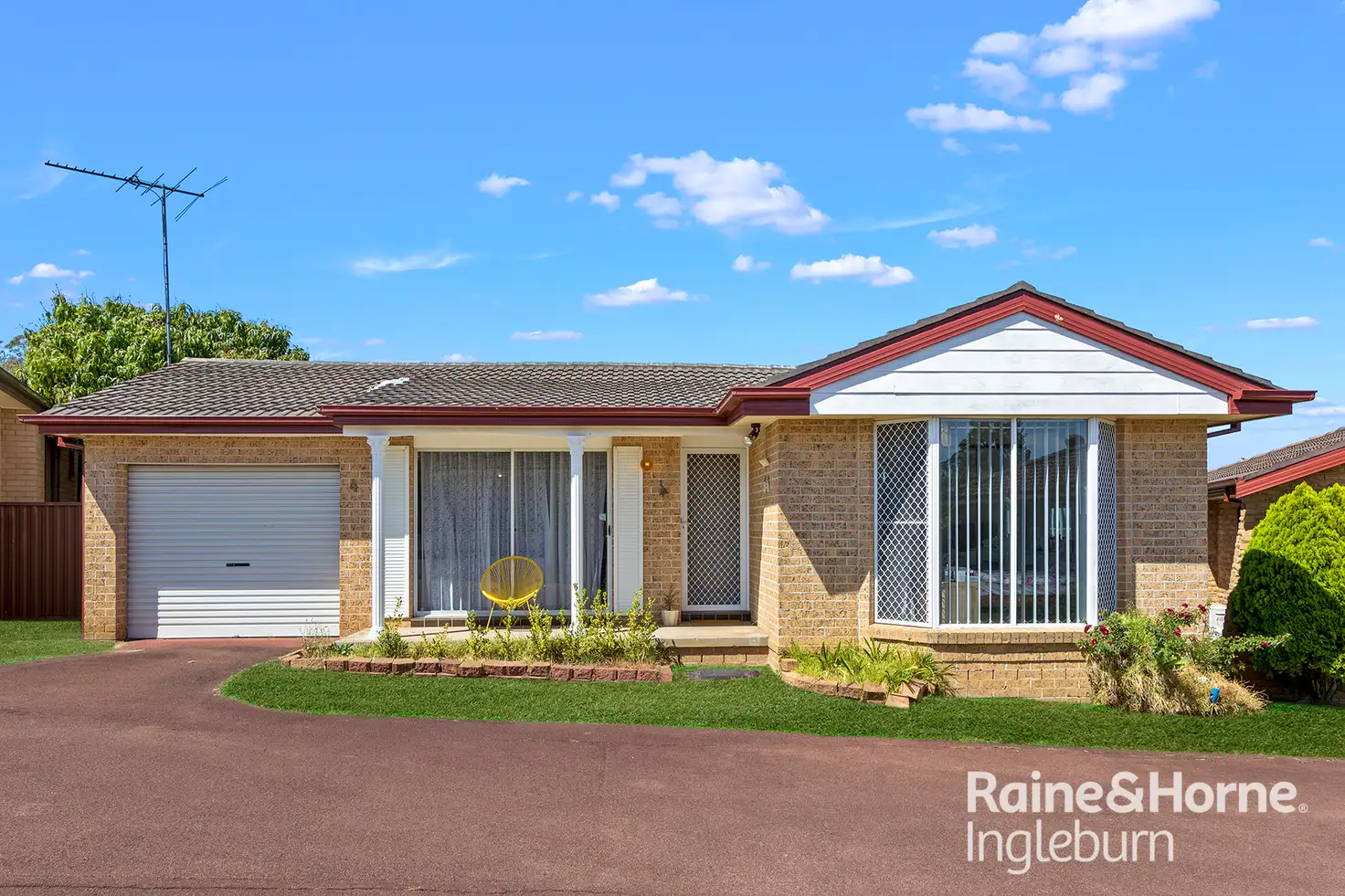 Main view of Homely villa listing, 4/31 Belmont Road, Glenfield NSW 2167