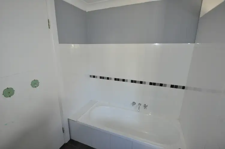 24 Green Street, Cobar NSW 2835
