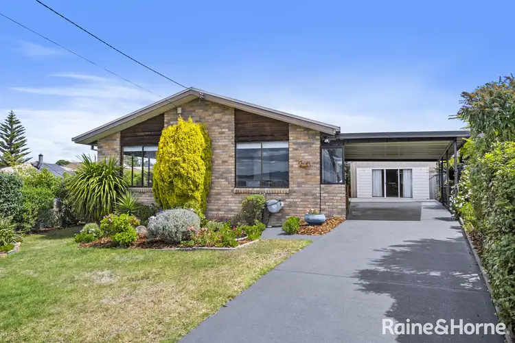 34 Lake Vue Parade, Midway Point TAS 7171
