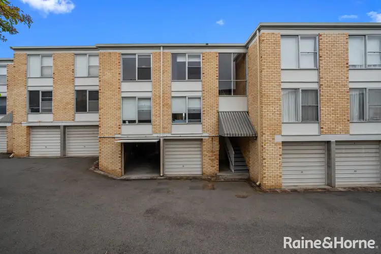 8 Ballawinnie Road