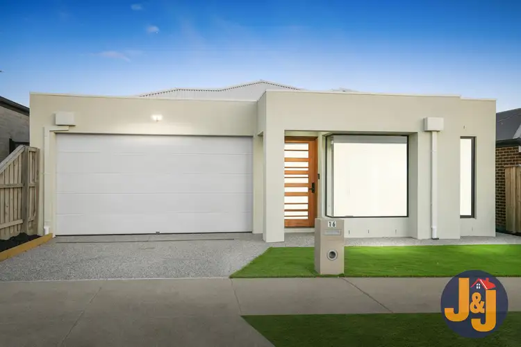 16 Alice Avenue, Mickleham VIC 3064