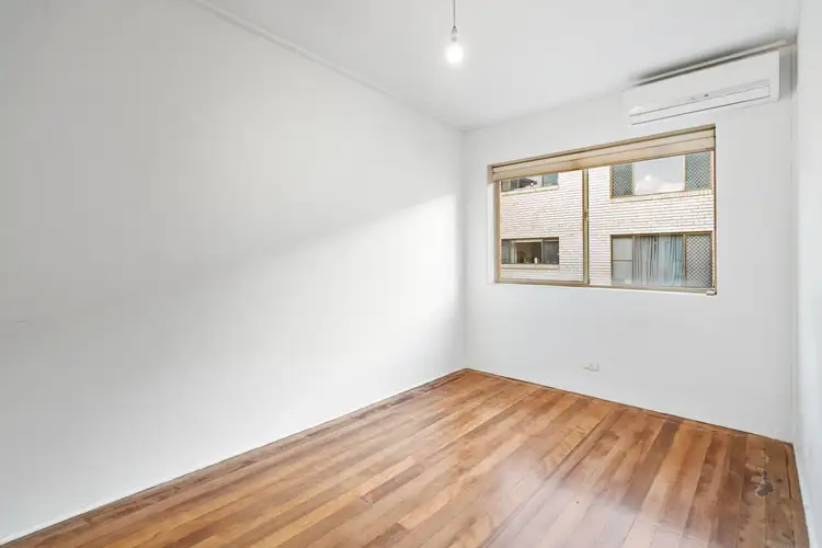 Fifth view of Homely semi-detached listing, 4/38 Sunbrite Avenue, Mermaid Beach QLD 4218