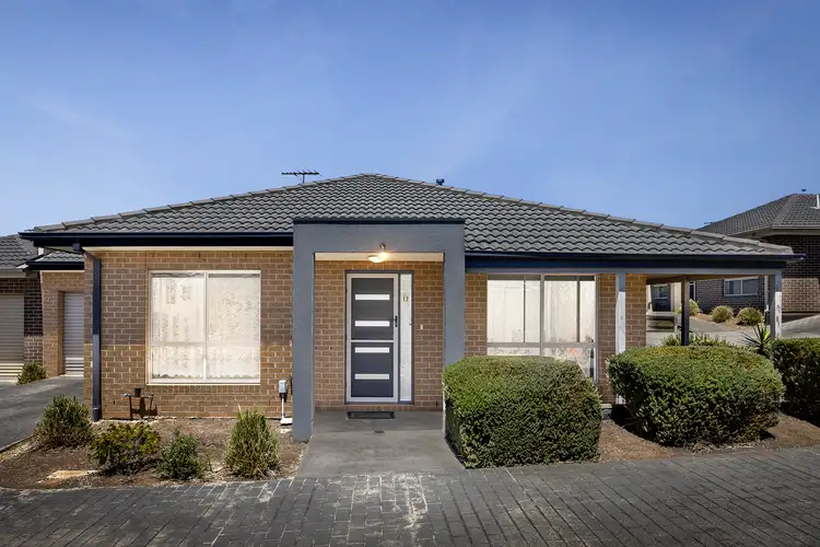 42 Mitchells Lane